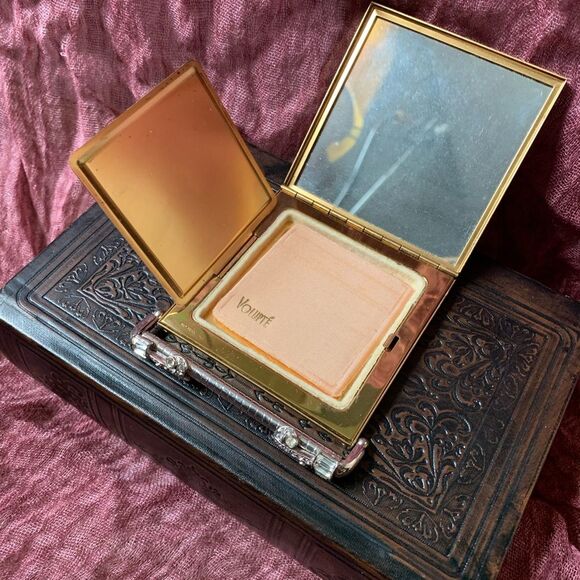 Vintage Volupte Swing Lock Gold Metal & Rhinestone Art Nouveau Mirror Compact - Picture 6 of 9